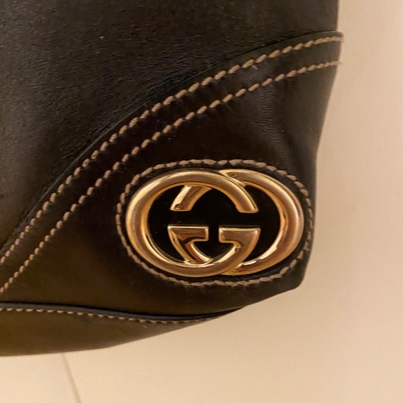 Authentic Gucci Tote bag - Picture 2 of 5